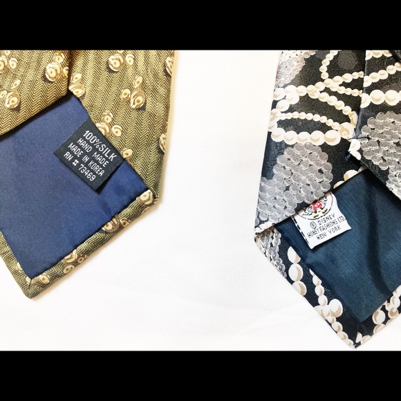 Disney Silk Mickey Mouse Tie Bundle - Picture 2 of 5